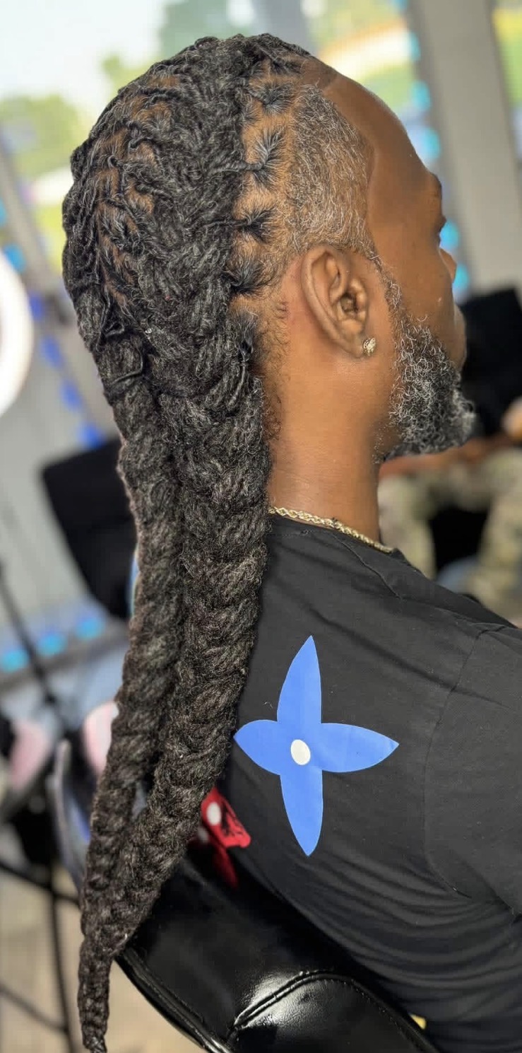 IN DA KUT loc and natural hair portfolio